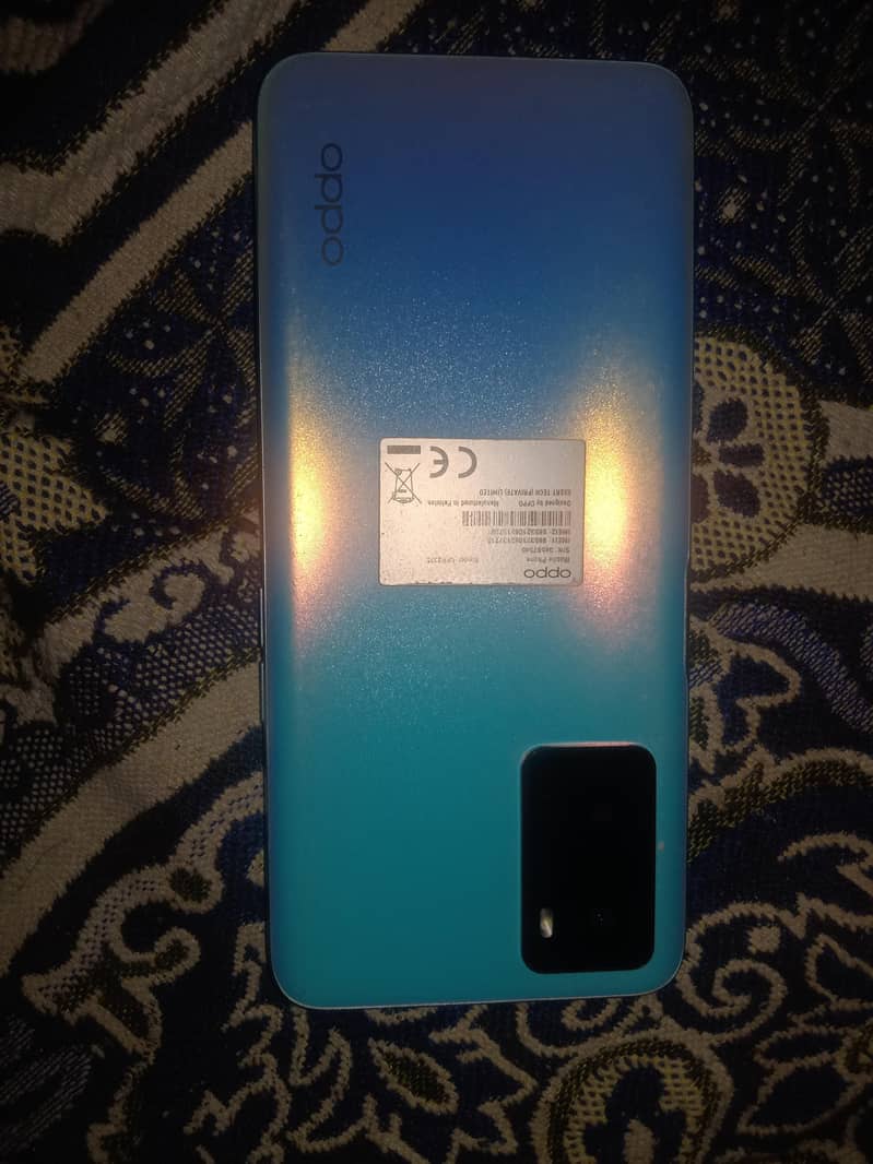 OPPO A76 4