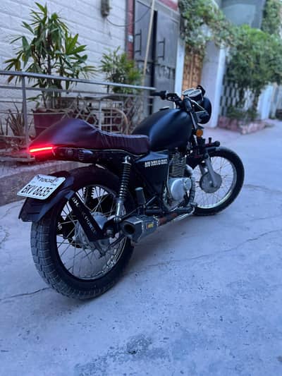 Suzuki GS 150 and exchange are possible with 125