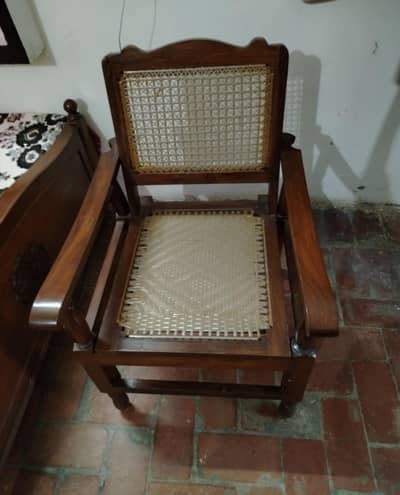 4 chairs for sale