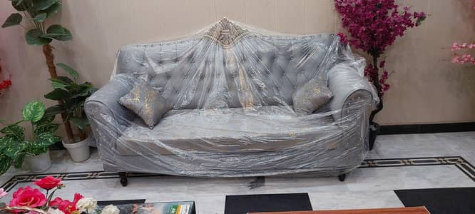Sofa Set 7 seater solid wood structure new condition