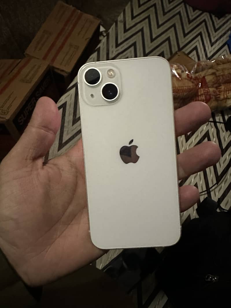 Apple iPhone 13 5