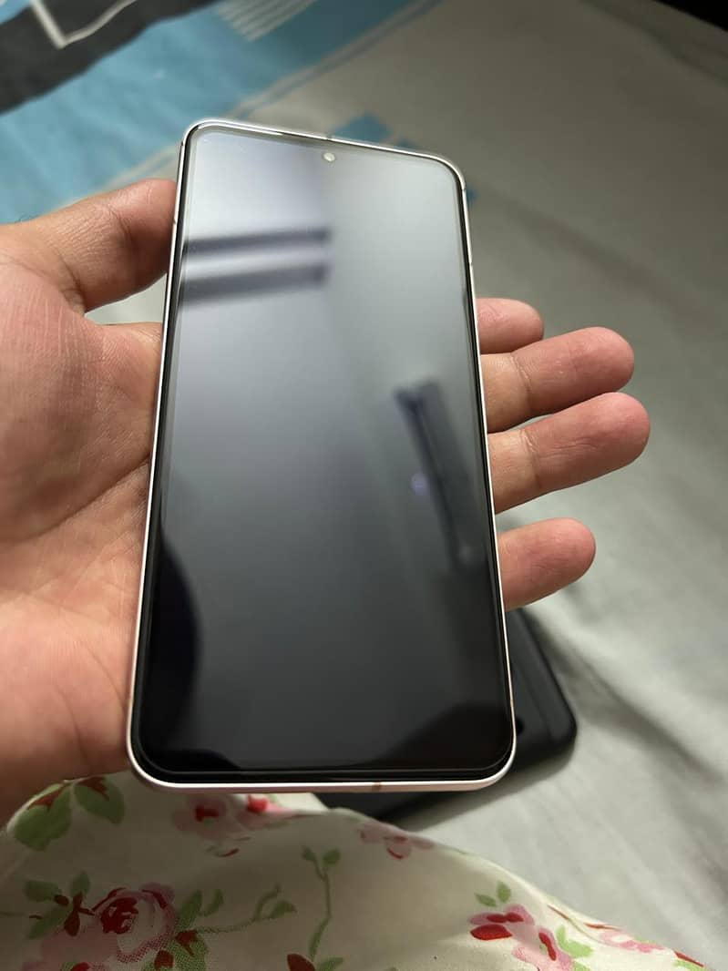 Google Pixel 8 1