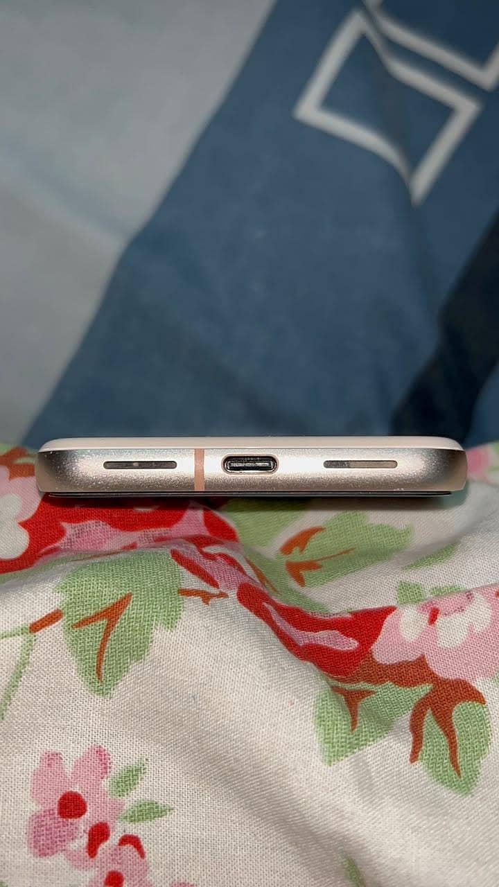 Google Pixel 8 3