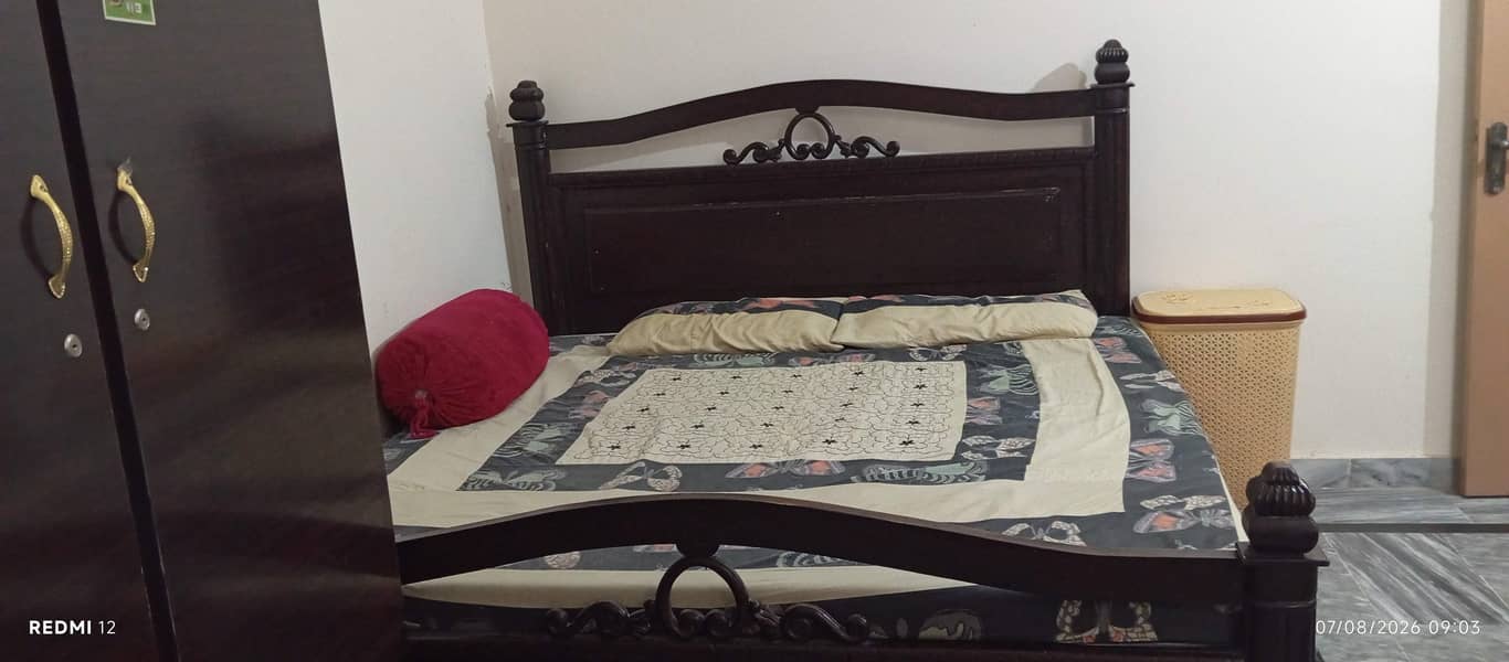 king size bed 1