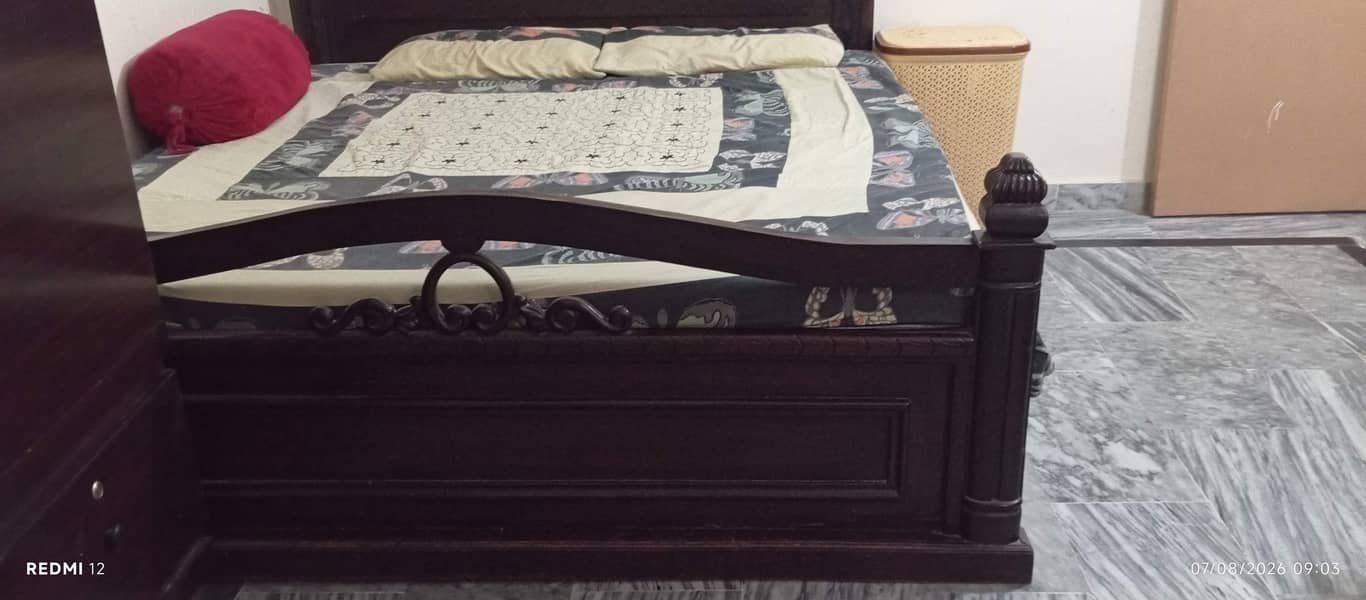 king size bed 2