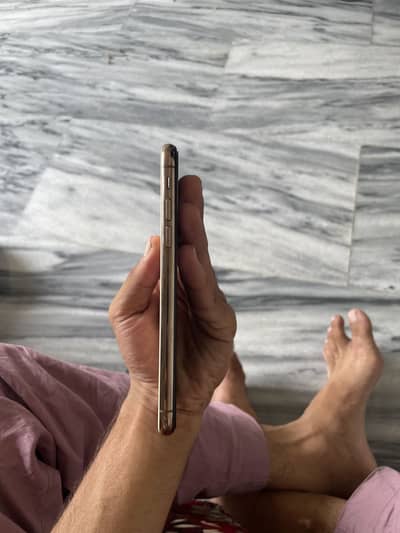Apple iPhone XS 64gb exchange possibly