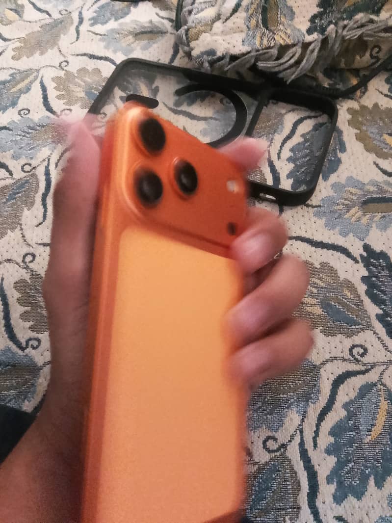 Apple iPhone 11 0