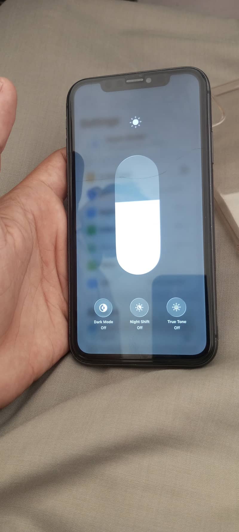 Apple iPhone 11 3