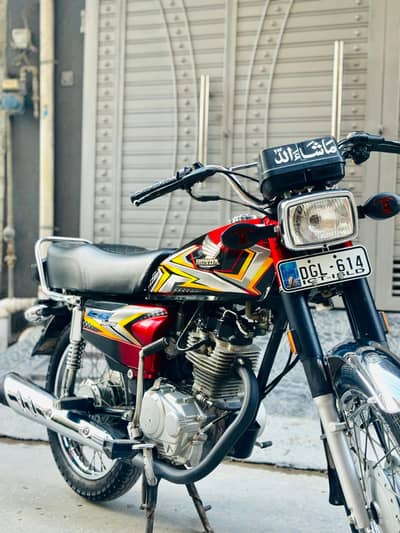 Honda 125 urgent sale WhatsApp 03245274517