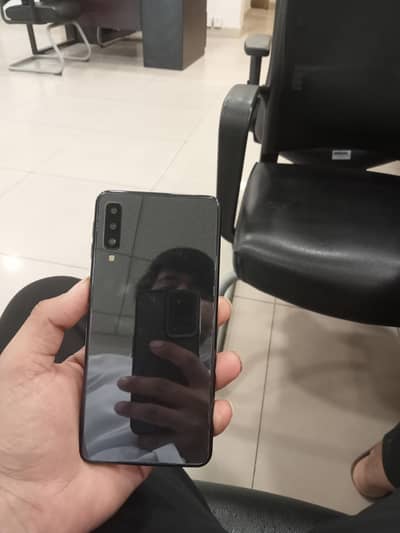 Samsung Mobile A7 panal change ha spker ka issues ha awaz km aty