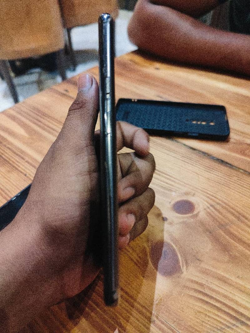 One Plus 7 Pro 4