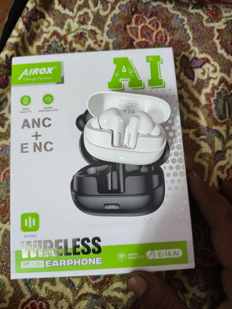 Aroox earbuds E-18 1
