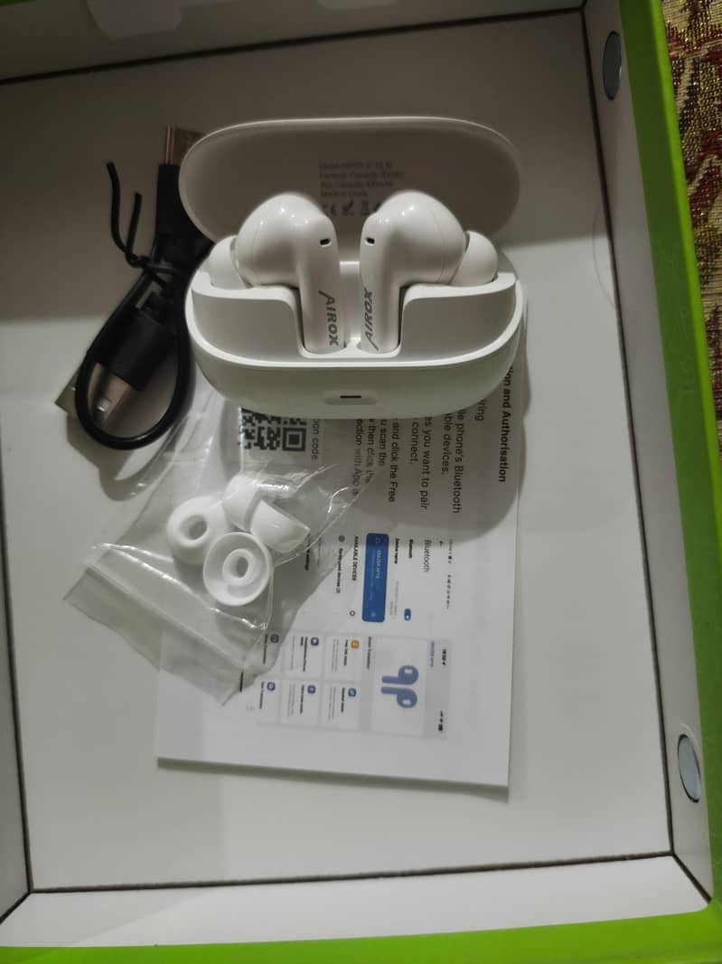Aroox earbuds E-18 2
