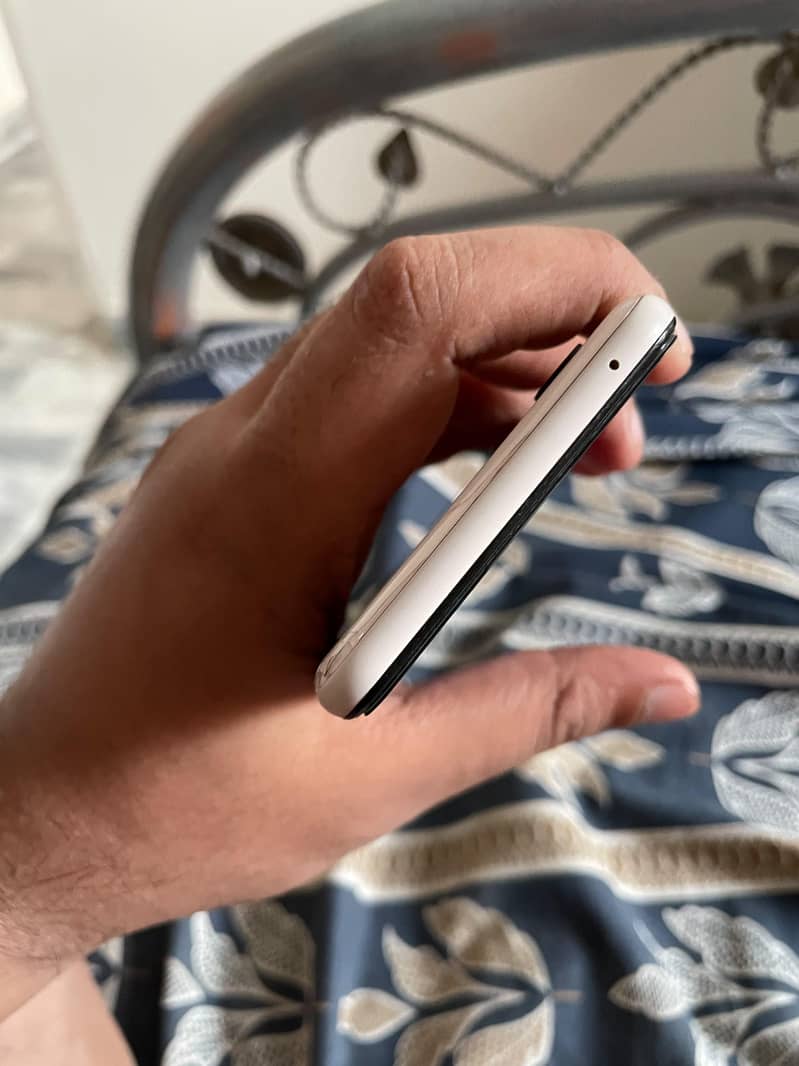 Google Pixel 3 5