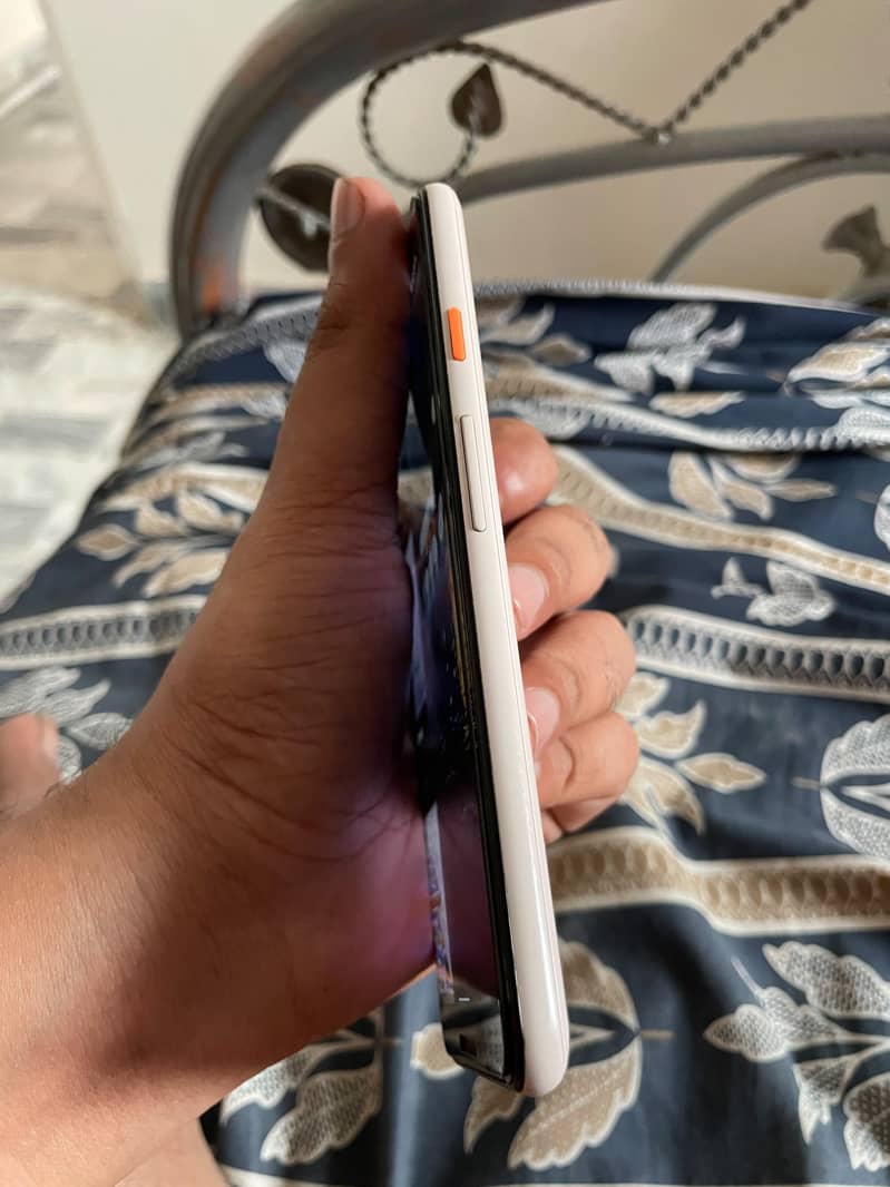 Google Pixel 3 7
