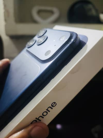 iPhone 17 Pro Max | 256 gb | 100% battery health, 22 Cycle | 10/10 JV