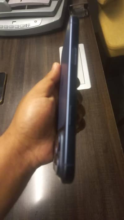 I phone 17 pro max