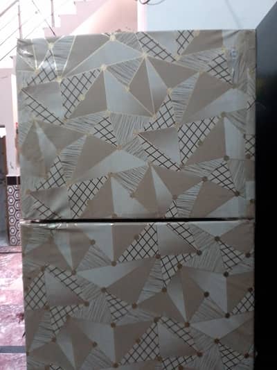 condition good and work 100% and own the cover refrigerator