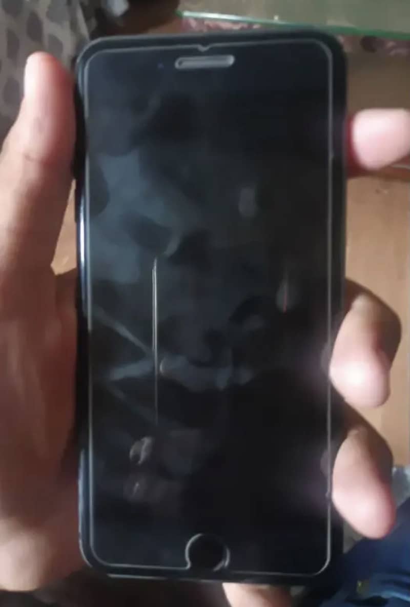 Apple iPhone 7 Plus 1