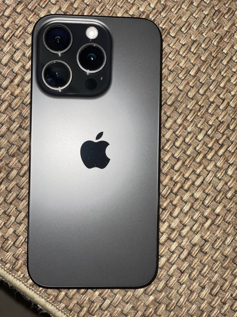 Apple iPhone 15 Pro 128gb  factory unlock black titanium 0