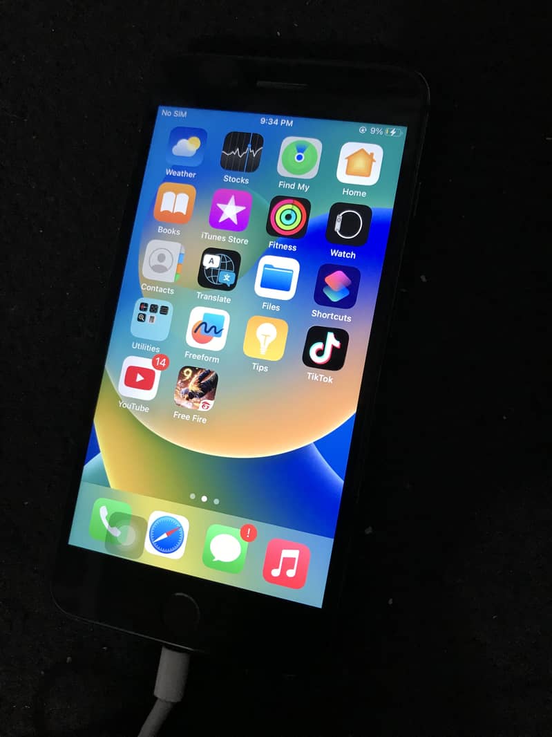 Apple iPhone 8 Plus 6