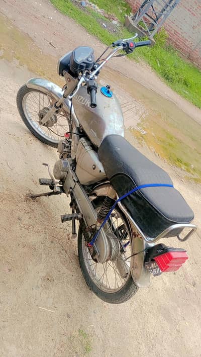 Suzuki spinter 110