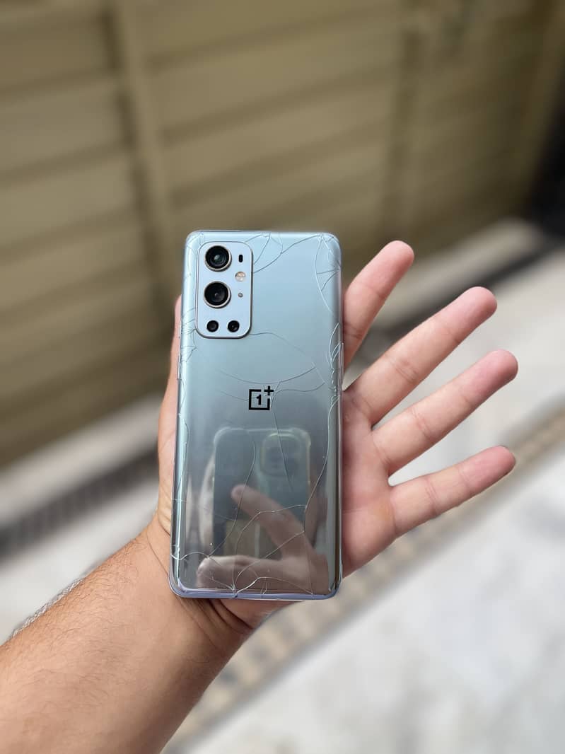 One Plus 9 Pro 4