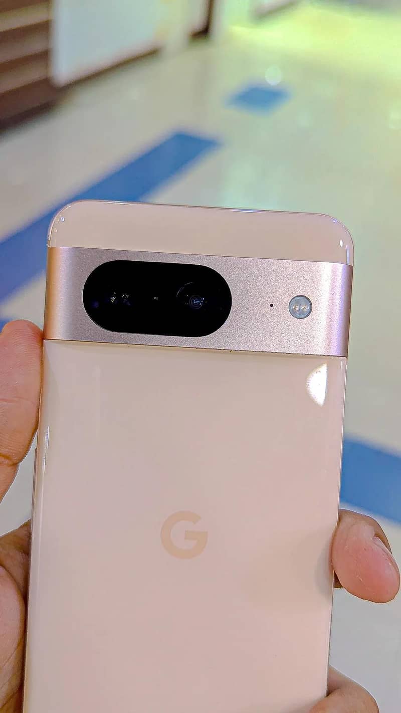 Google Pixel 8 6