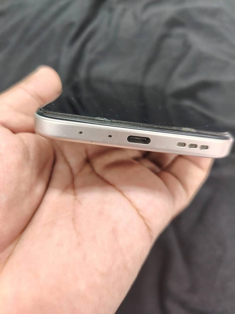 OPPO A6 2