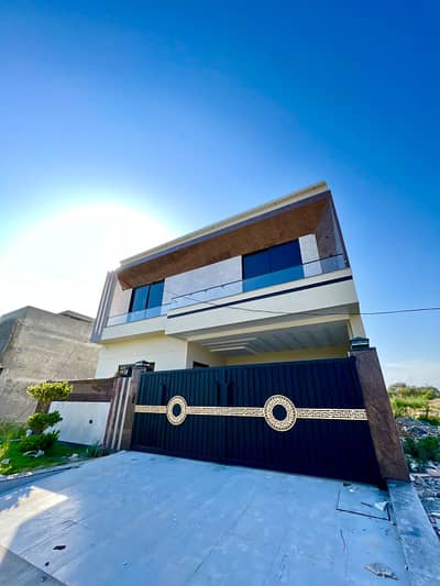 10 Marla Brand New House For Sale