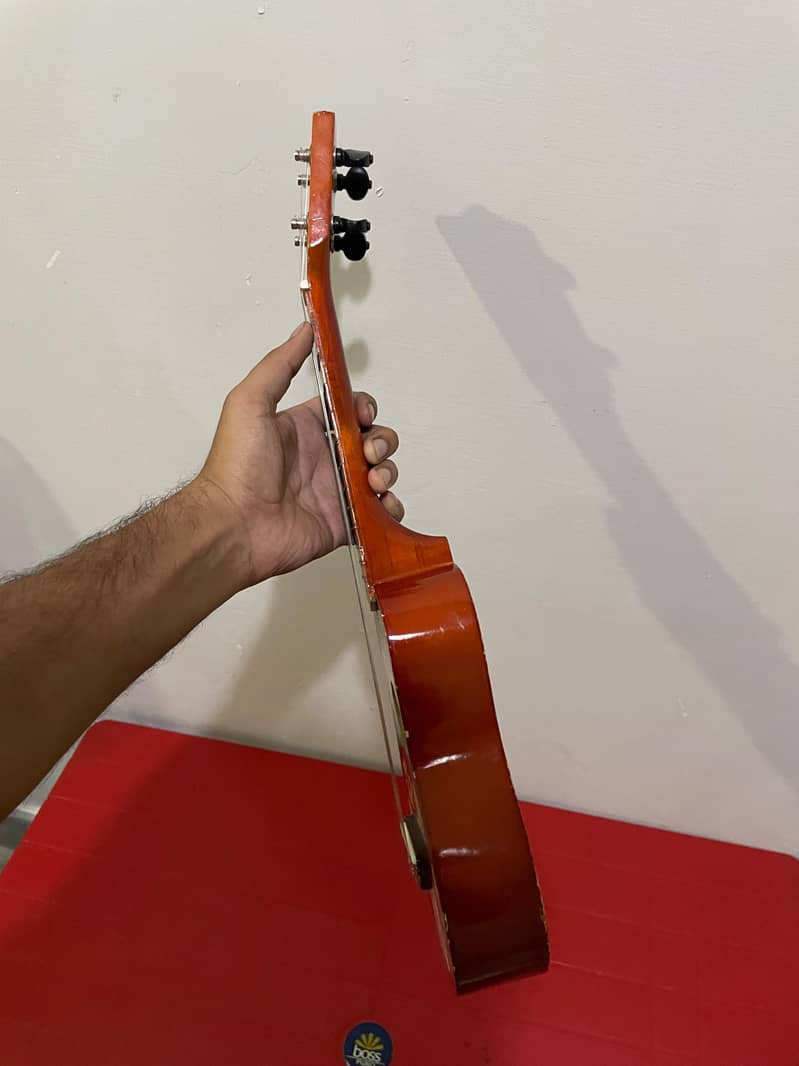 mini Guitar 3