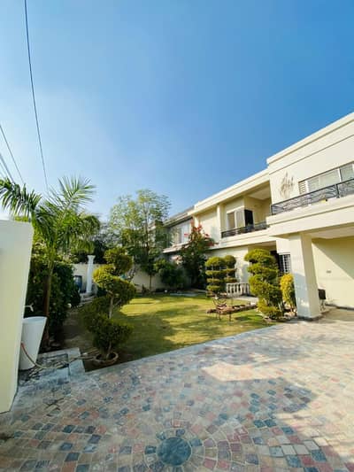 1 Kanal Luxury House for Sale in AWT Phase 2 Block C Lahore