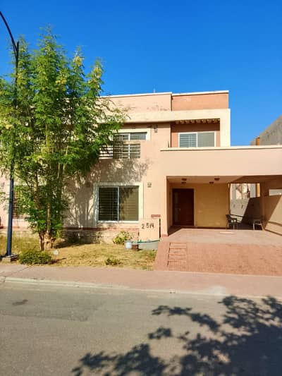 Precinct 10 A villa for rent in Bahria town karachi