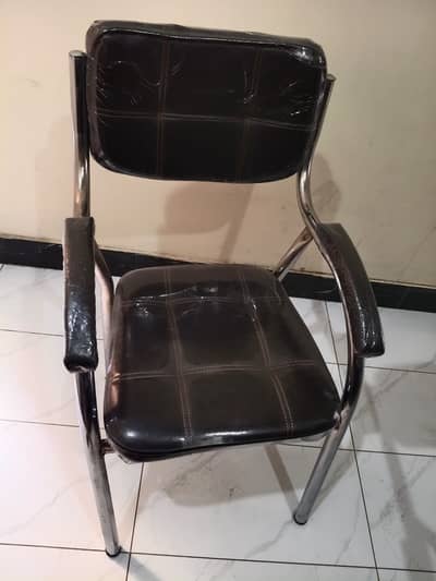 Guest Chairs of Steel Pipe with Foaming Seat and sides for Urgent Sale