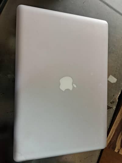 Apple MacBook pro i7 2nd generation