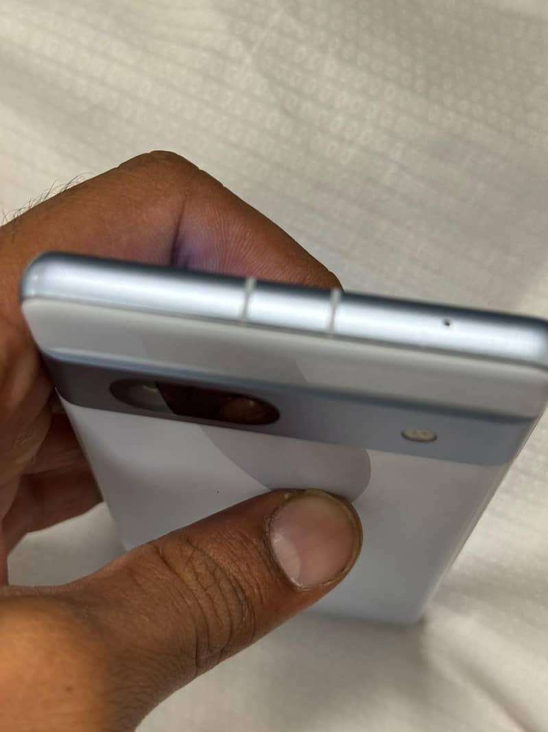 Google Pixel 7a 4