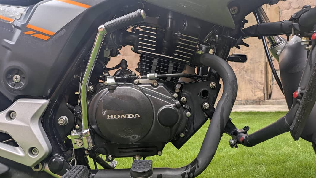 CB 150F 8