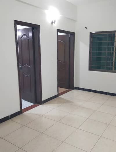 10 Marl 3 Bedrooms Open View Flat Available For Sale.