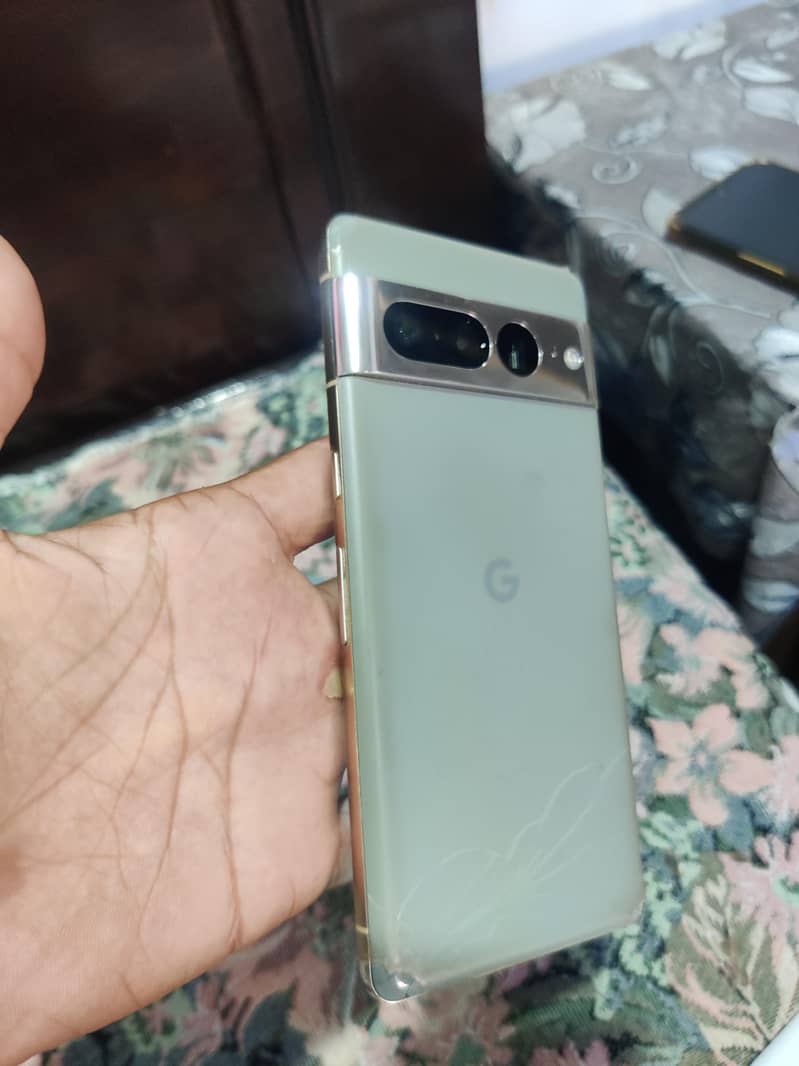 Google Pixel 7 Pro 2