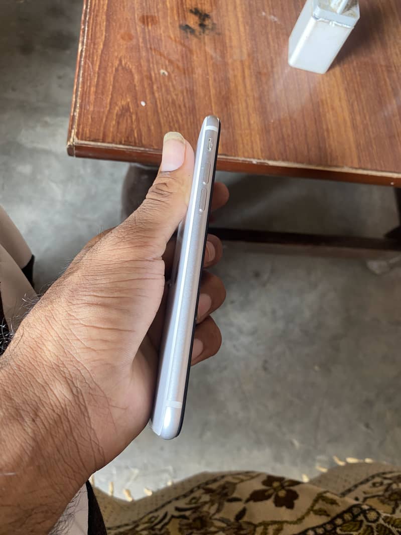 Apple iPhone SE 2