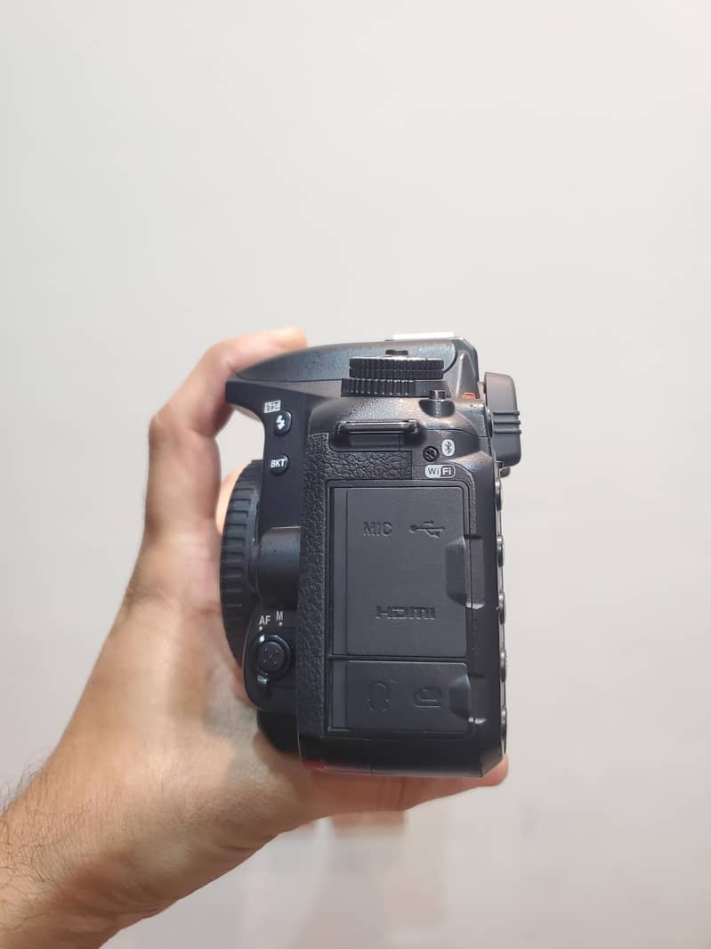 Nikon D7500 Complete Box 3