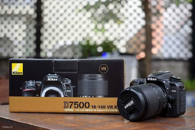 Nikon D7500 Complete Box 9