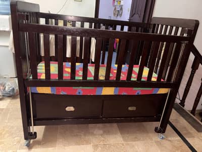 baby cot