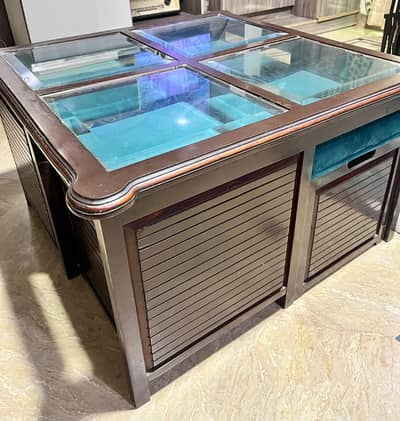 Dining Table with Hidden Chairs {Space Saving}
