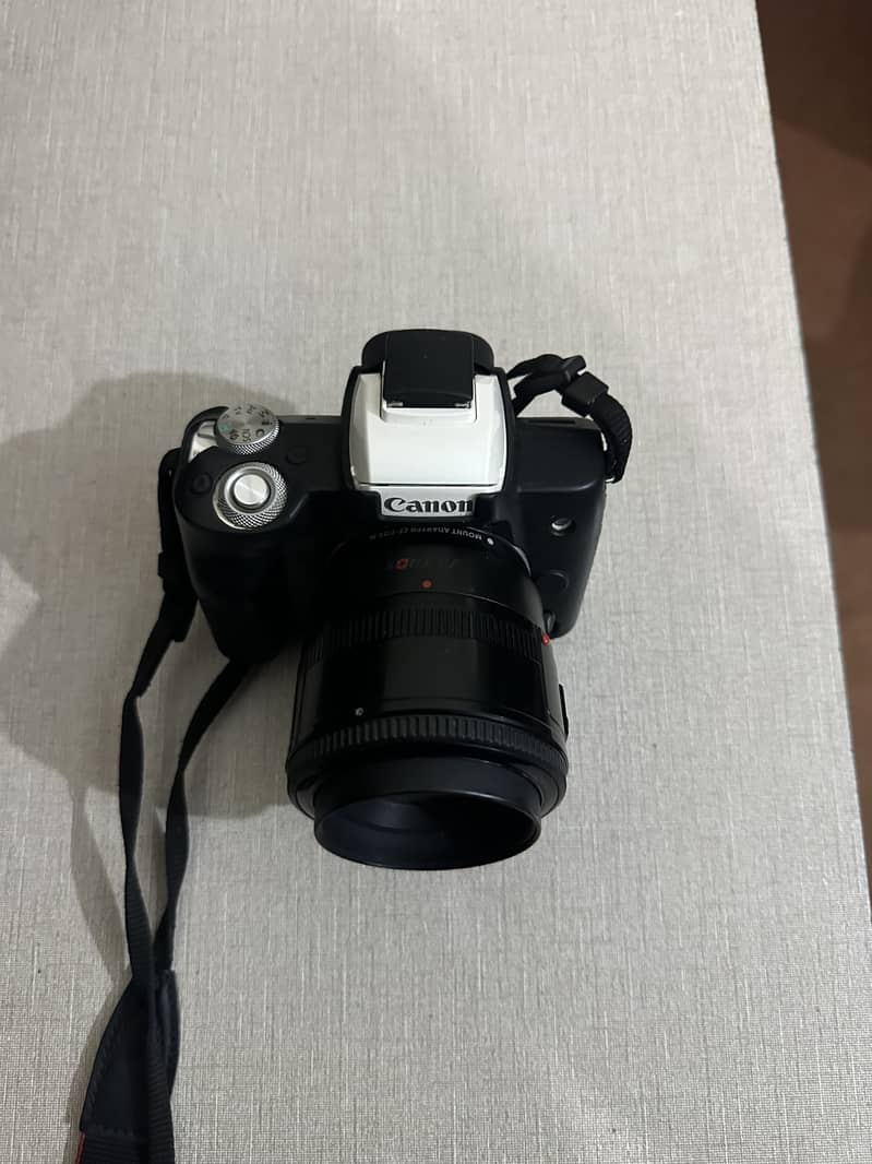Canon EOS M50 Mirrorless Camera 1