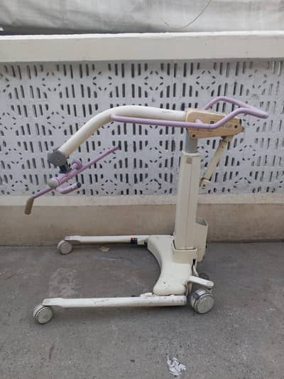 patient lifter machine