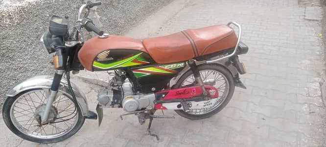 CD 19model for sale
