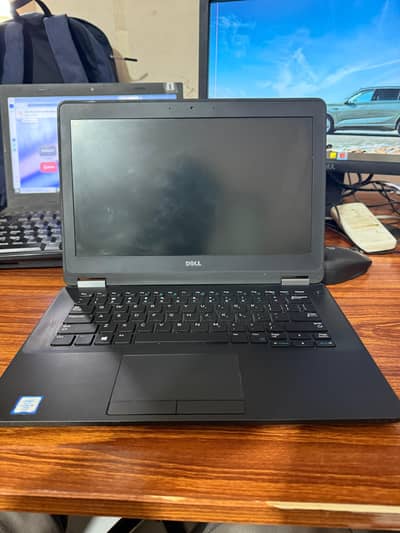 Dell laptop 10/10 condition core i5 6 generation