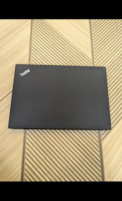 Lenovo ThinkPad T490s | Core i7 8th Gen | 16GB RAM/128GB SSD
