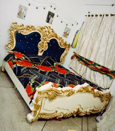 Luxury bed set for sale - Bed room set for sale
